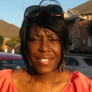 Meet your Posher, Stefanie